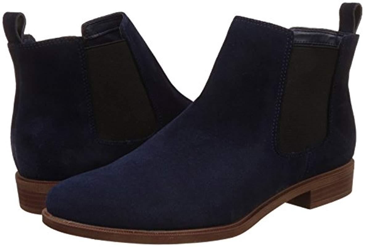 clarks navy chelsea boots