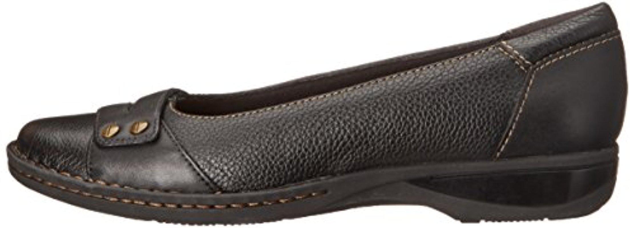 Clarks Leather Pegg Abbie Flat in Black Leather (Black) - Lyst