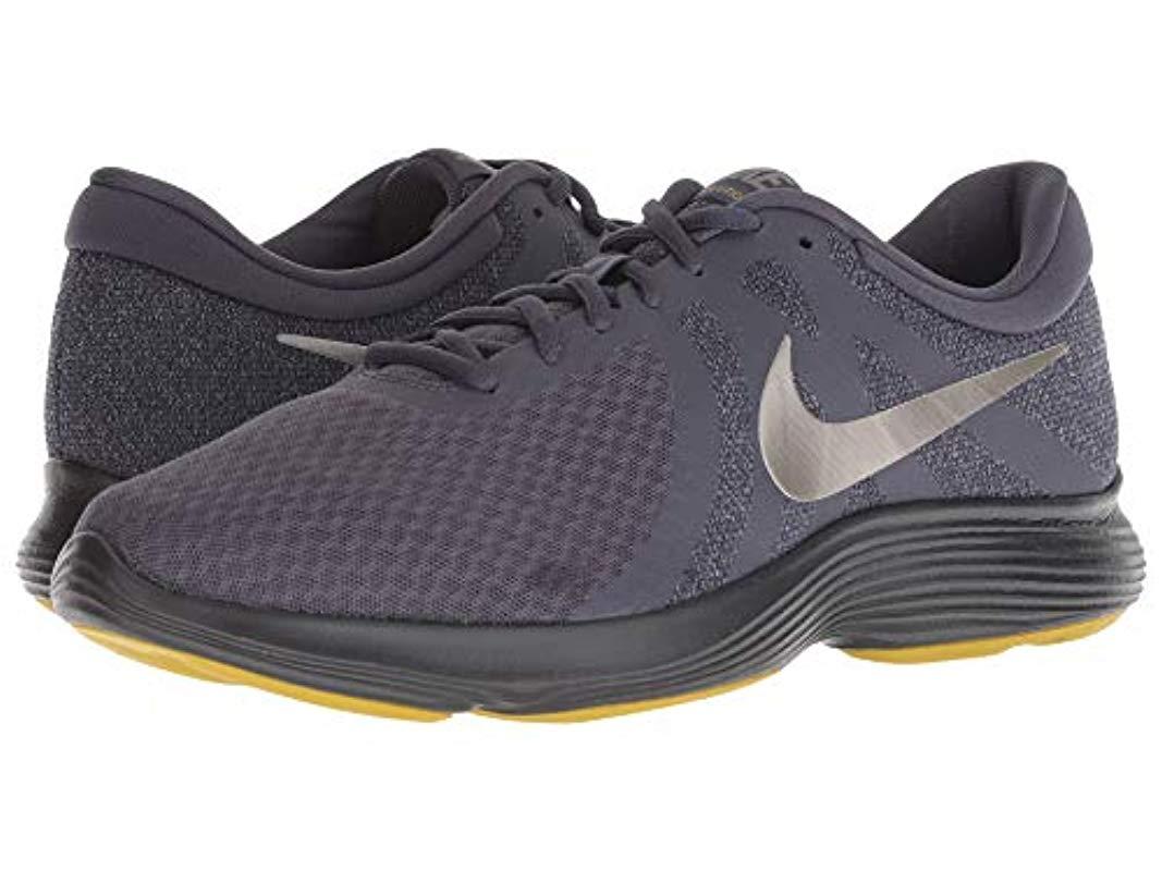 nike panelled tessen running shoes