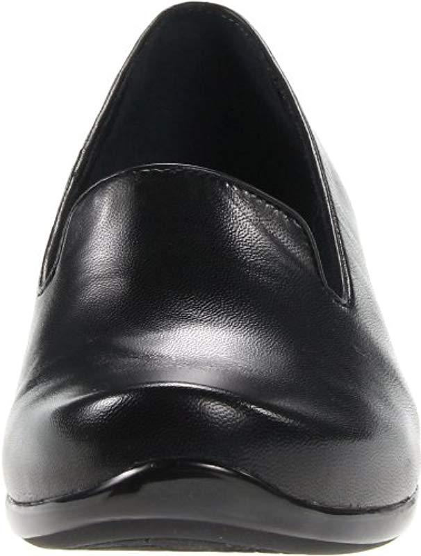 dansko olivia loafer