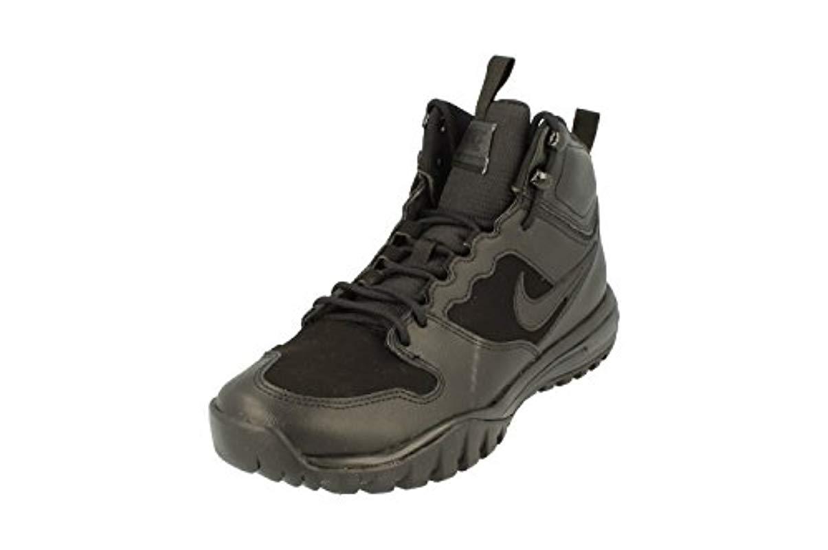 Nike Men's Black Dual Fusion Hills Mid Leather Low Rise Hiking Boots