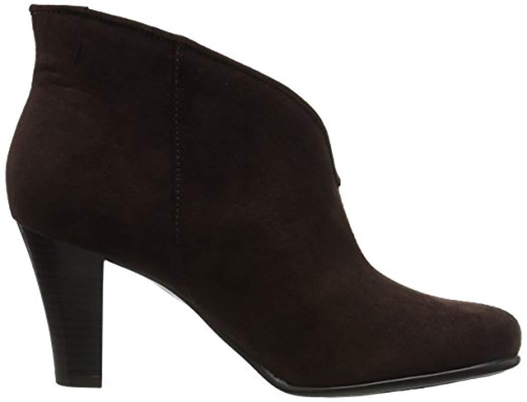 a2 aerosoles booties