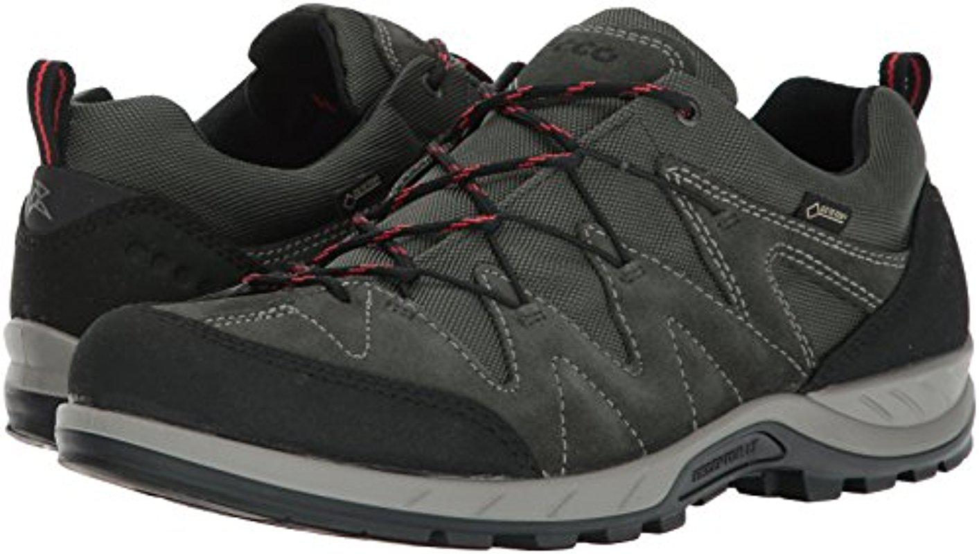 ecco mens hiking shoes