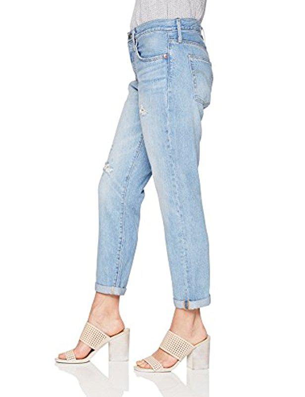 501 taper jeans just a girl