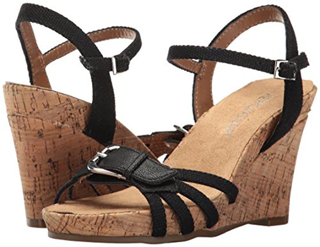 aerosoles plush around wedge heel