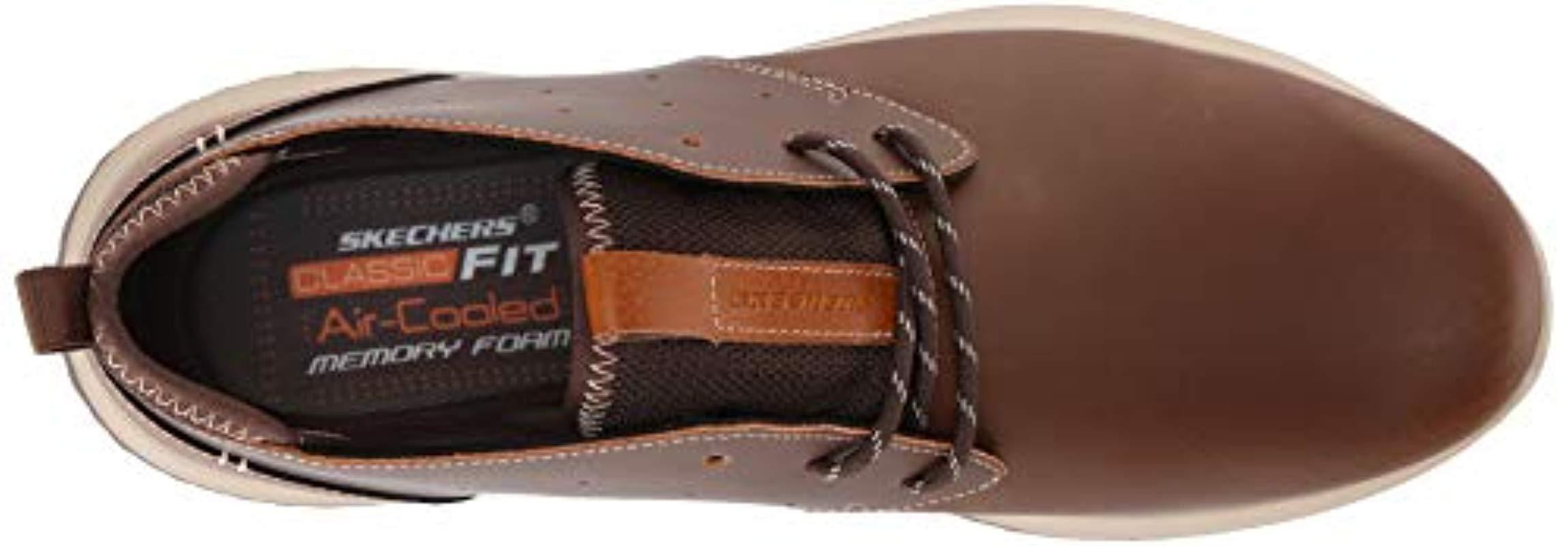 skechers lace up hombre marron