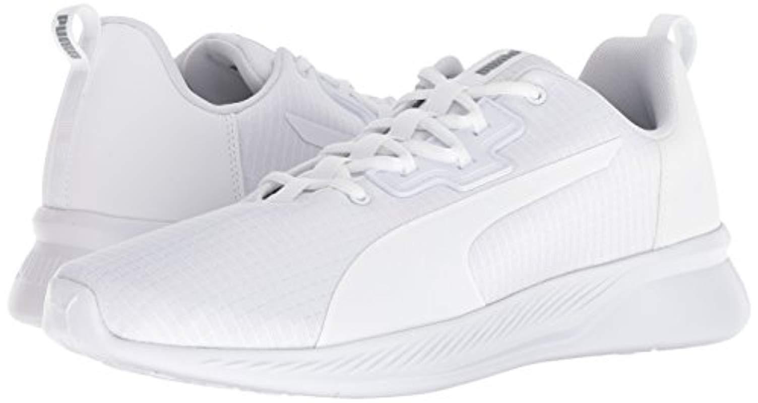 PUMA Tishatsu Runner Sneaker in White 