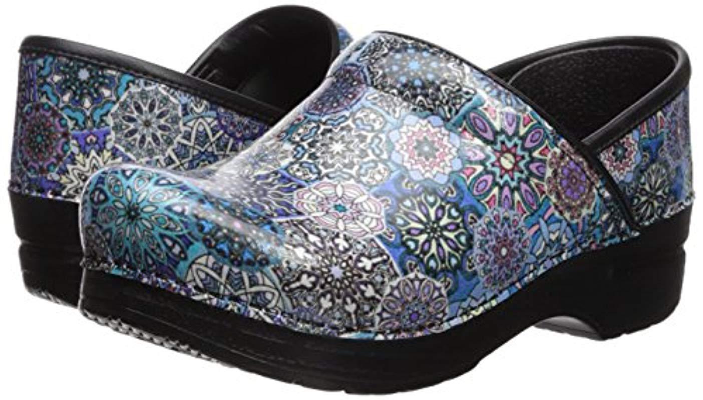 dansko blue tile