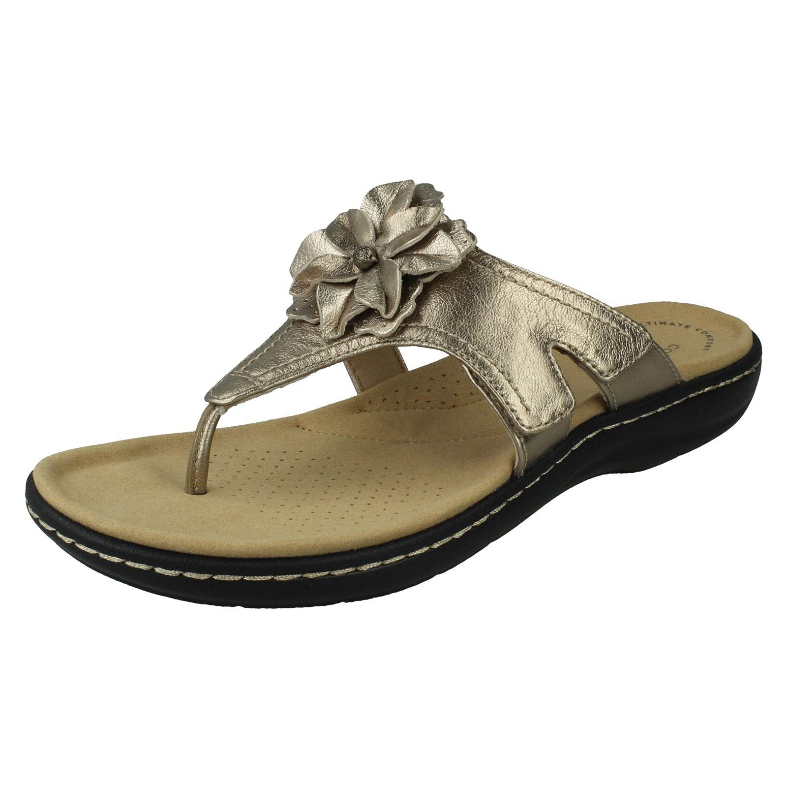 Clarks flip best sale flops size 5