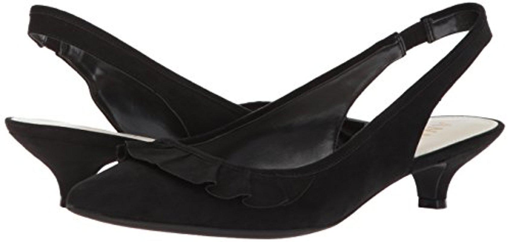 anne klein elanore pump