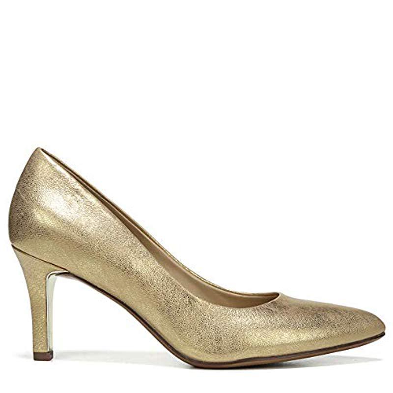 naturalizer gold pumps