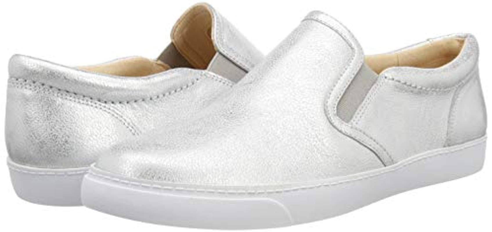 clarks glove puppet silver