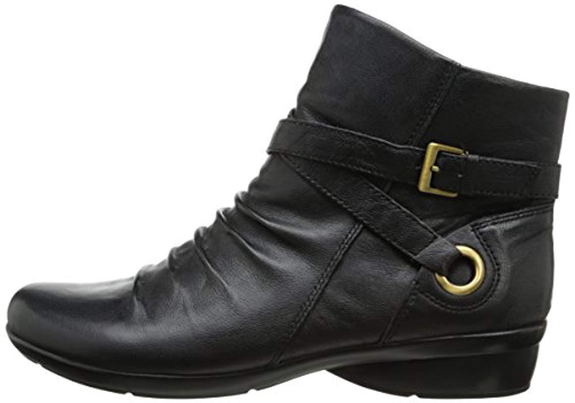 naturalizer kipling bootie