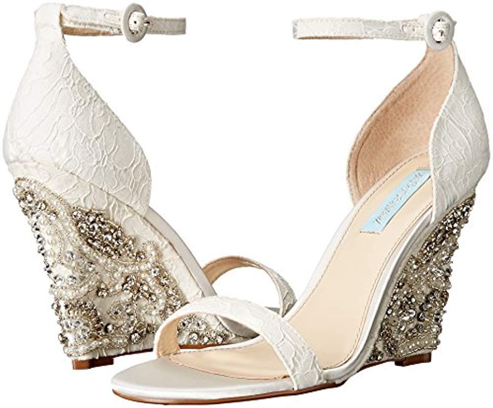 betsey johnson alisa wedge