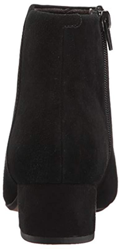 Clarks Chartli Lilac Leather Ankle Boot