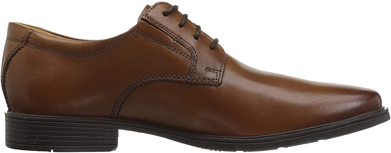 clarks tilden plain dark tan