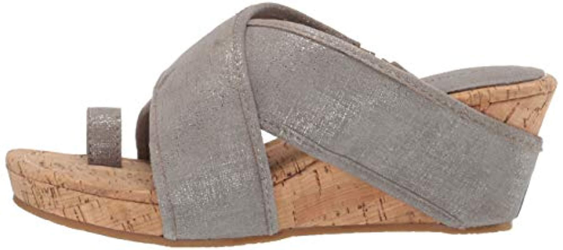 donald pliner womens sandals