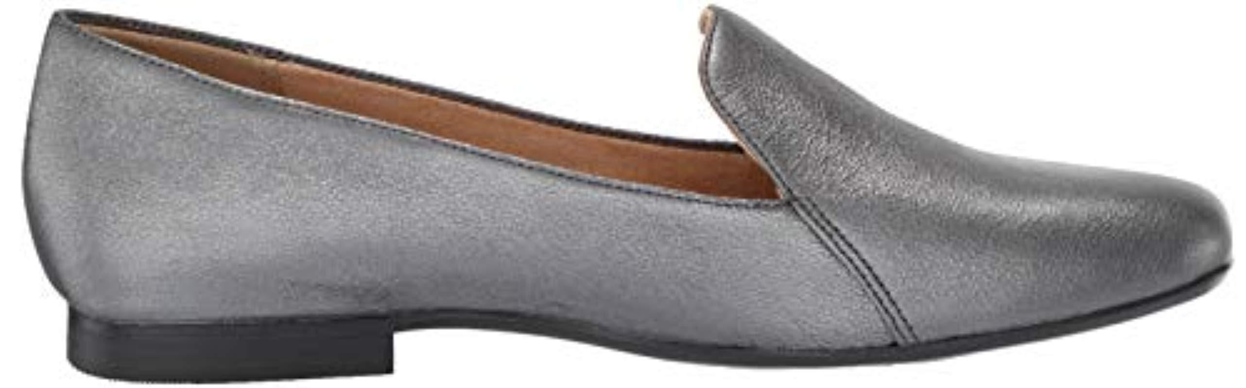 emiline flat loafer