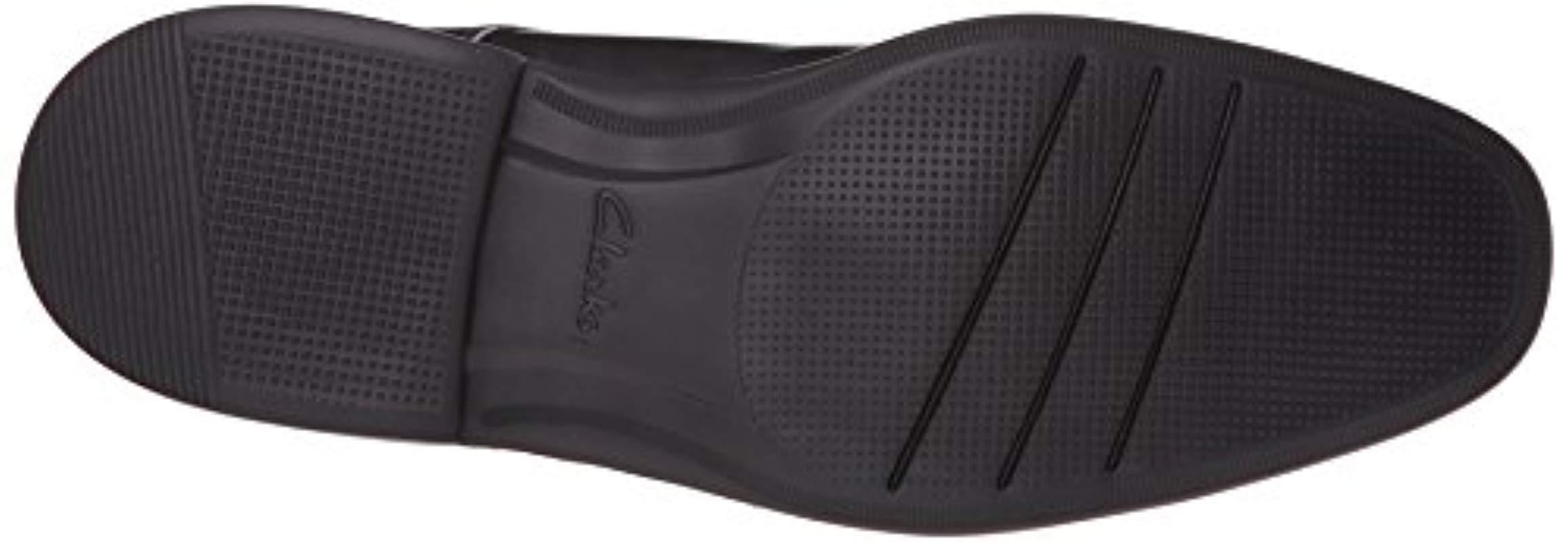 clarks unbizley plain