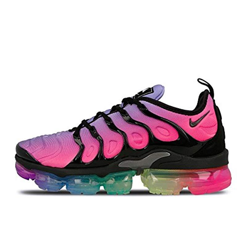 pride vapormax
