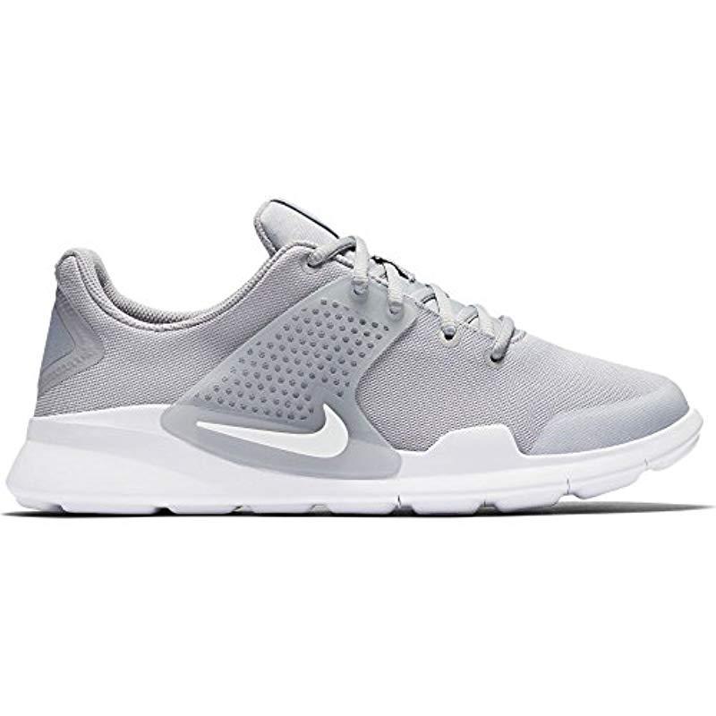 nike arrowz grey