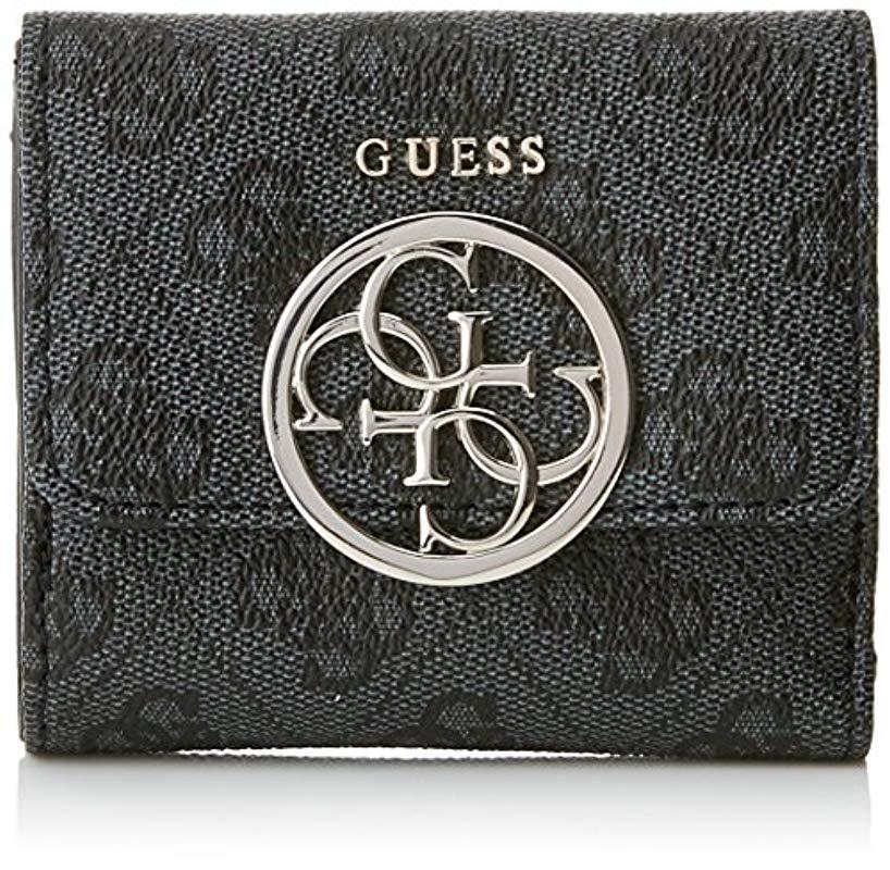 Сумки женские guess с длинными ручками. Guess сумка с длинной ручкой. Гуэс бренд сумки. Guess чей бренд. Сумка гесс белая.