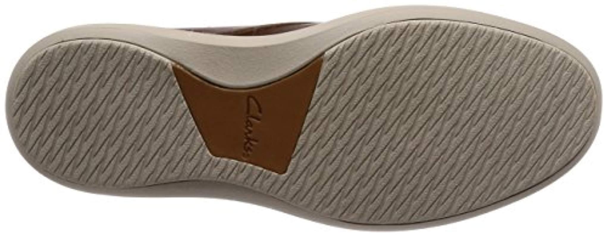 clarks komuter walk british tan