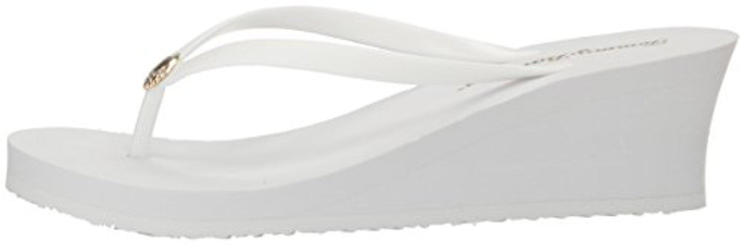 tommy bahama whykiki flip flops