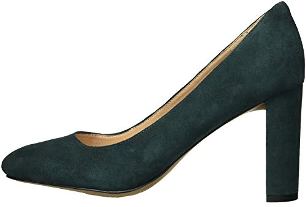 franco sarto vanity pump