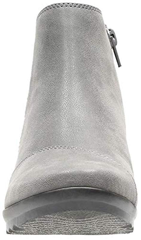 clarks caddell tropic