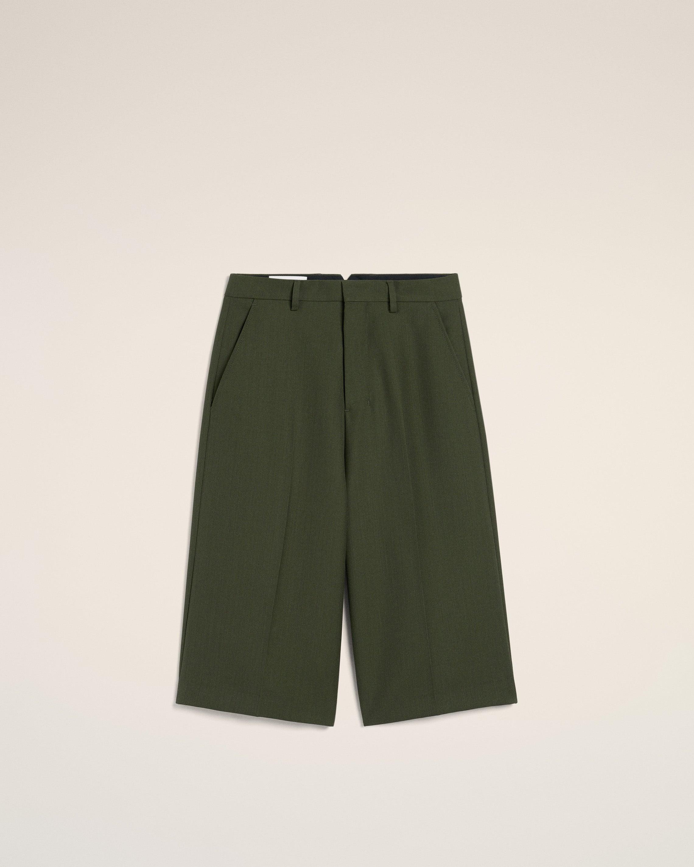 ショートパンツ AMI Women Shorts  Burmudas FTR203AC0014 ASH GREEN AMI Paris GREEN COTTON WIDE FIT BERMUDA SHORT | REVERSIBLE