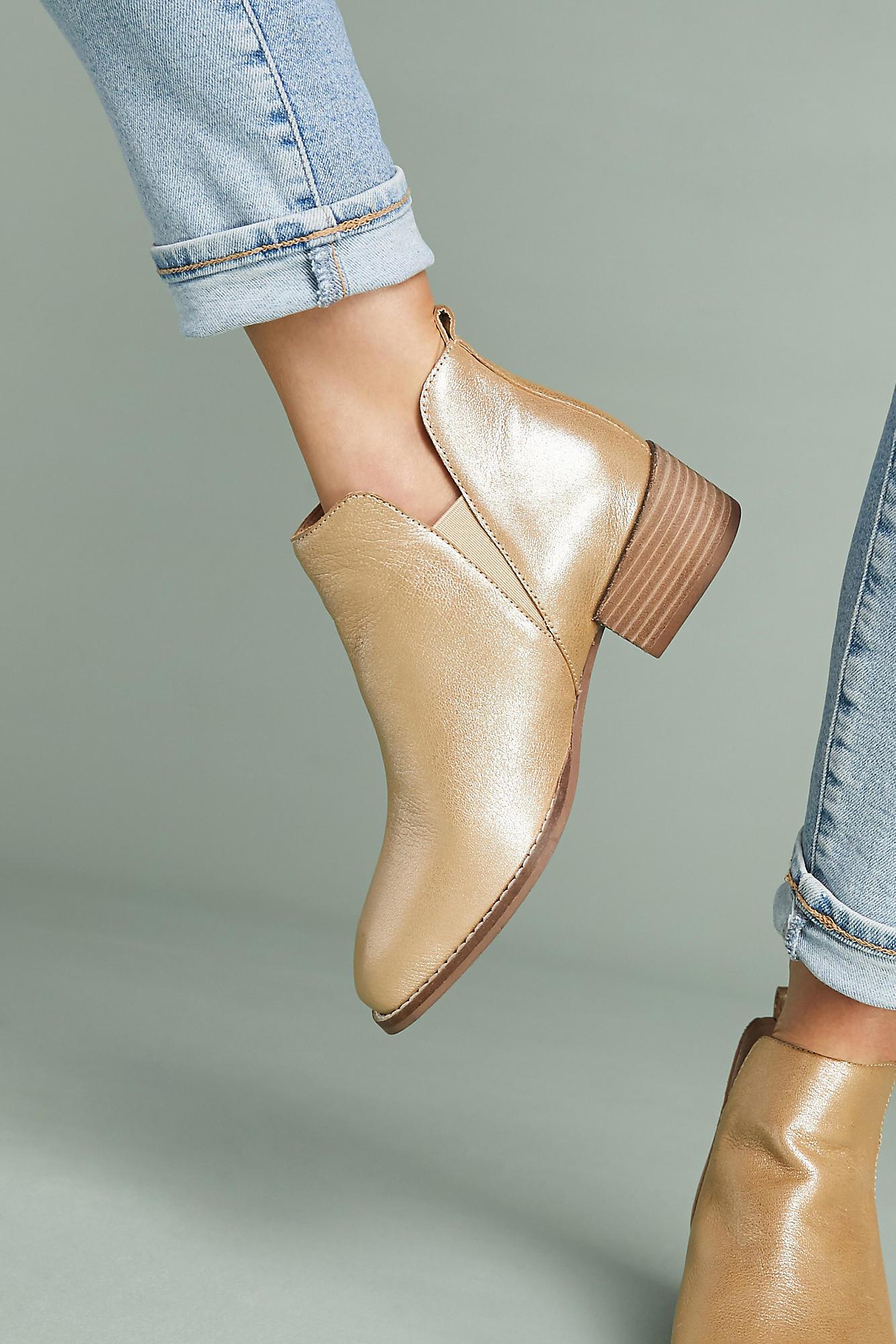 Lyst Seychelles Offstage Chelsea Boots in Metallic