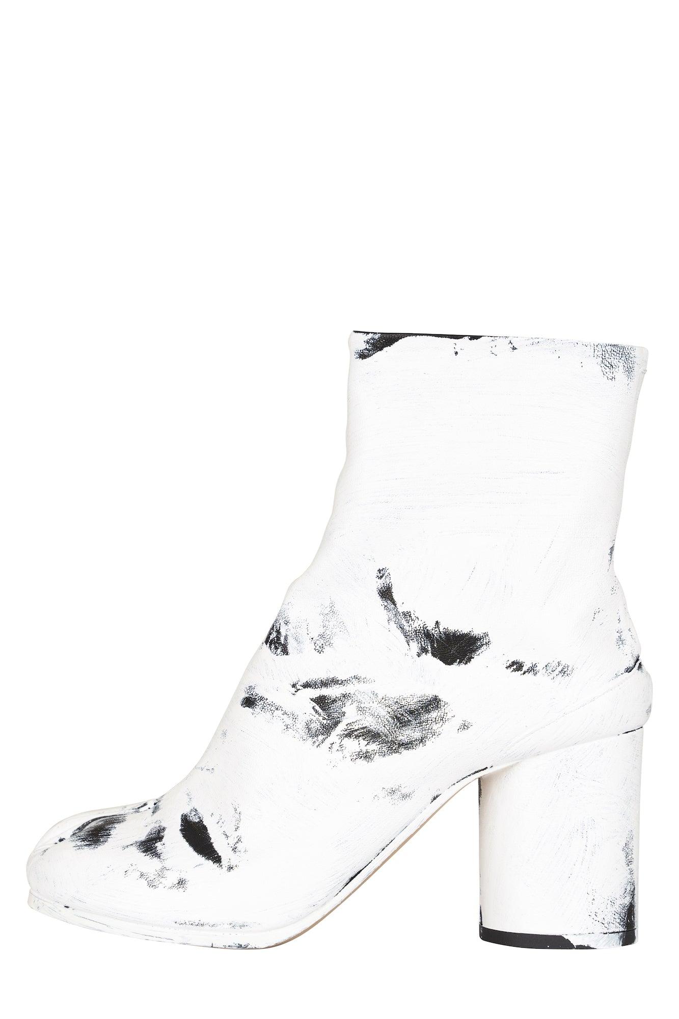 Maison Margiela Painted Tabi Boots H80 in White | Lyst