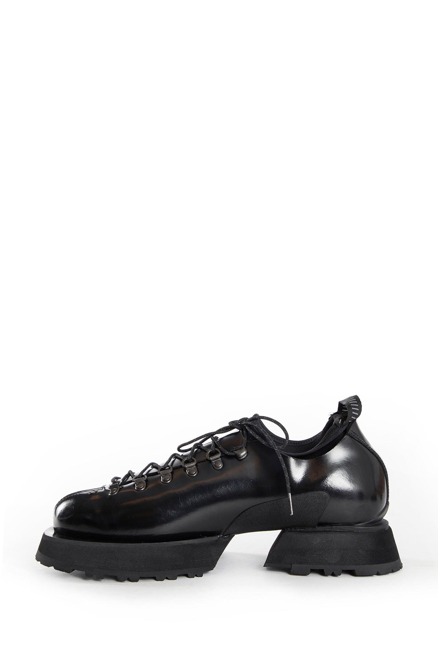 Demon Buteo Low-Top Boots in Black for Men | Lyst