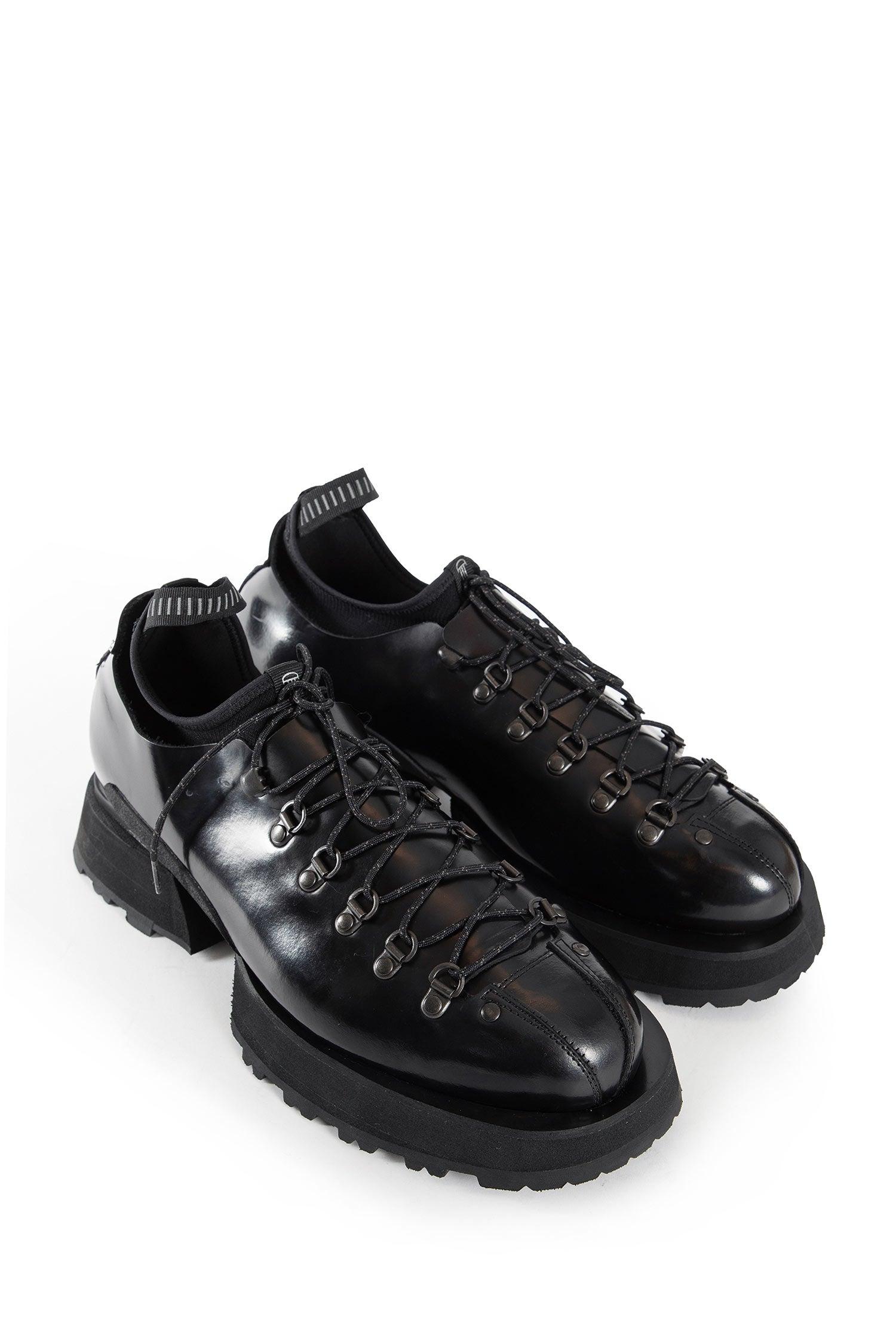 Demon Buteo Low-Top Boots in Black for Men | Lyst