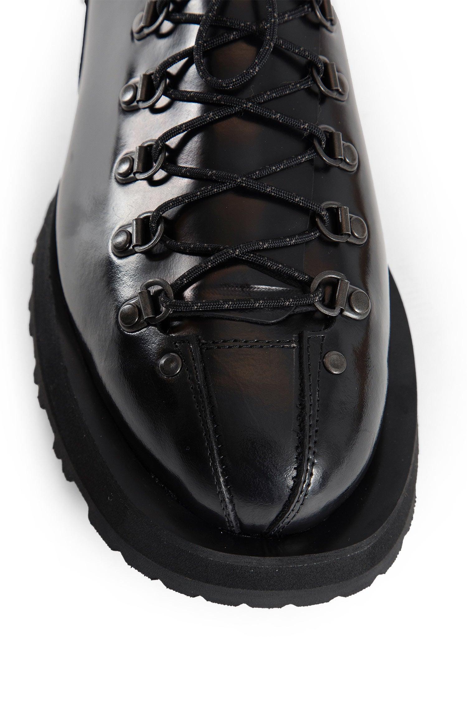 Demon Buteo Low-Top Boots in Black for Men | Lyst