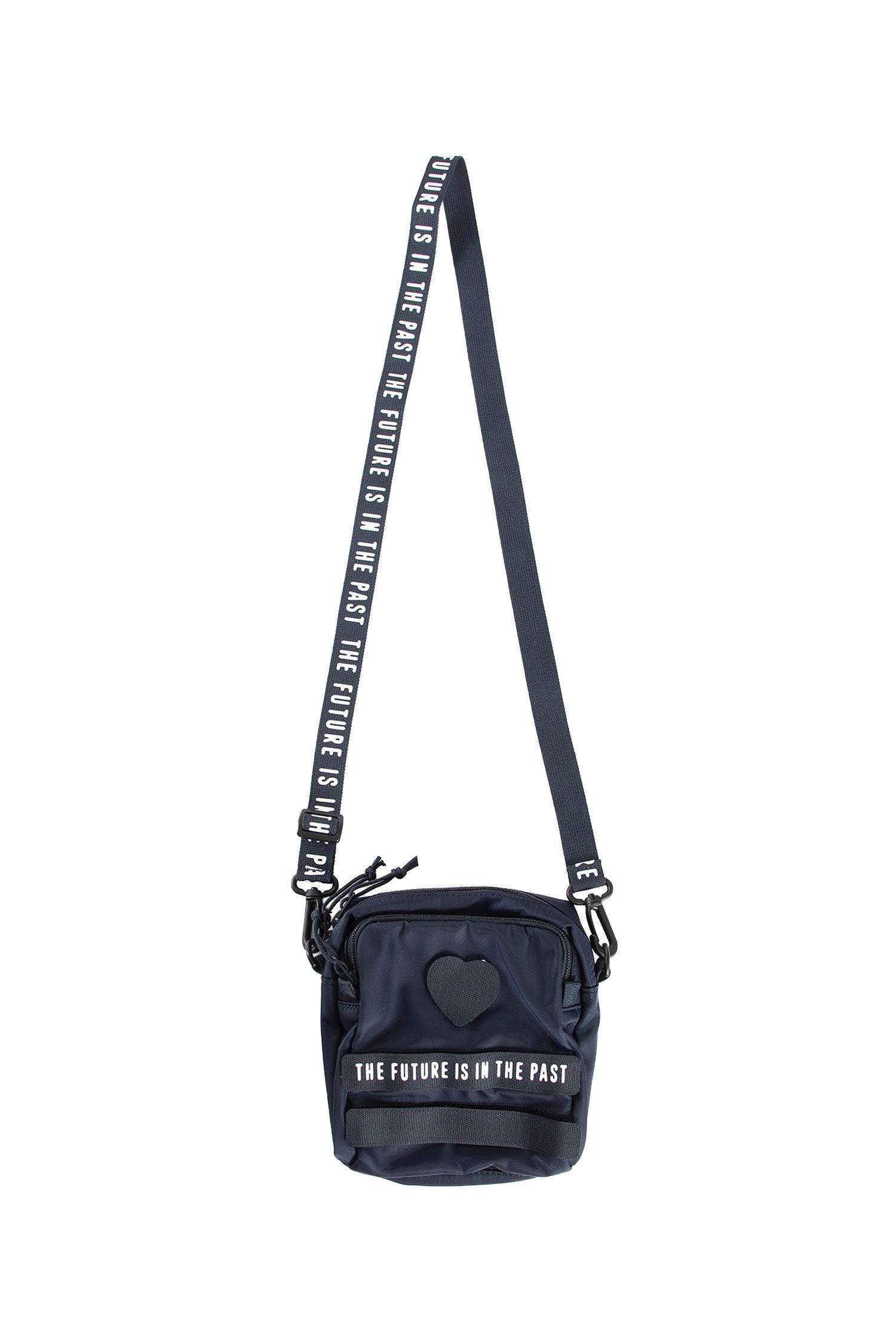 HUMAN MADE MESSENGER BAG LARGE バッグ HUMAN MADE MESSENGER BAG LARGE バッグ