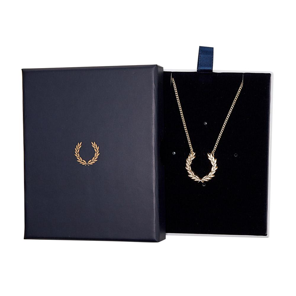 Fred Perry Laurel Wreath Necklace in Metallic for Men | Lyst