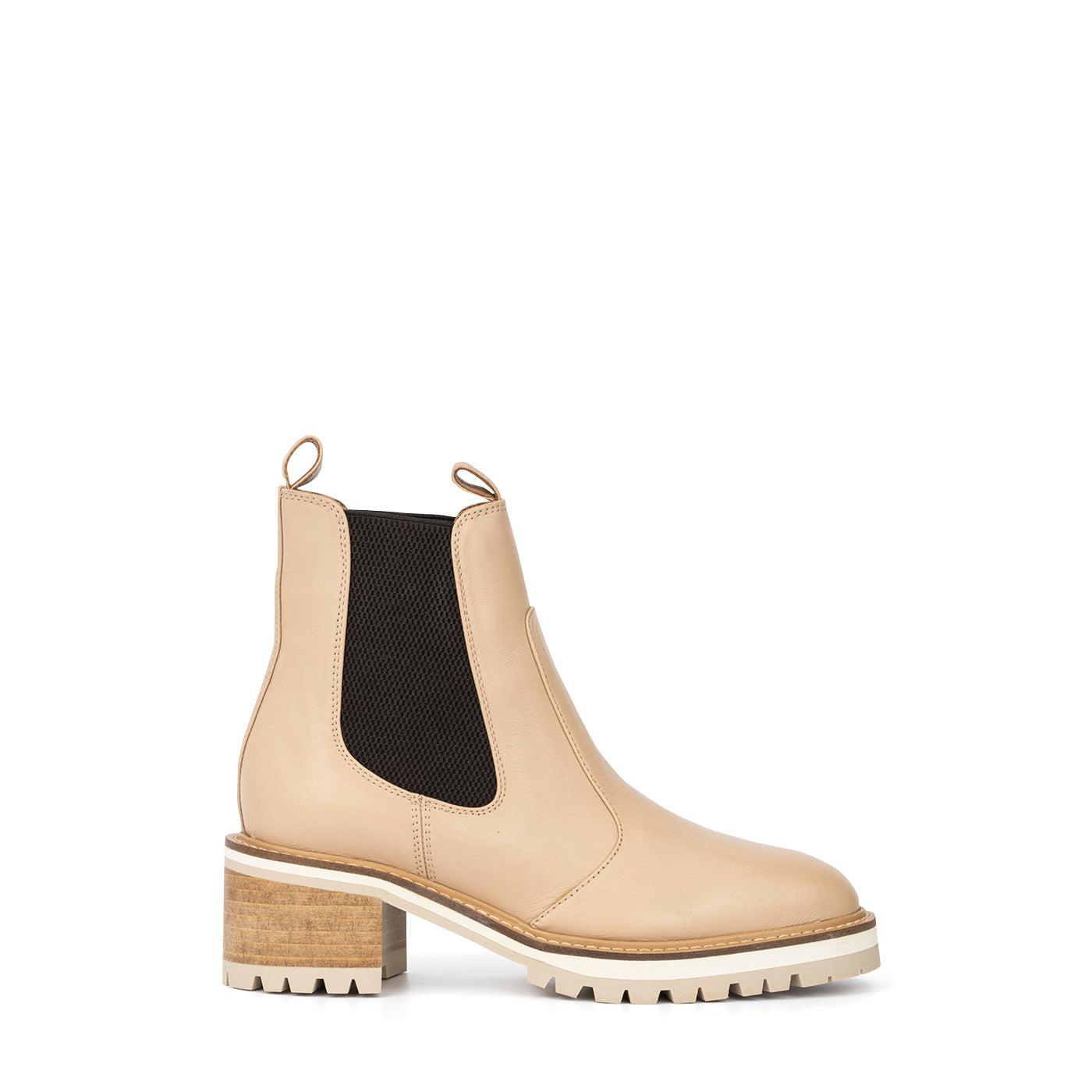 aquatalia women's boots