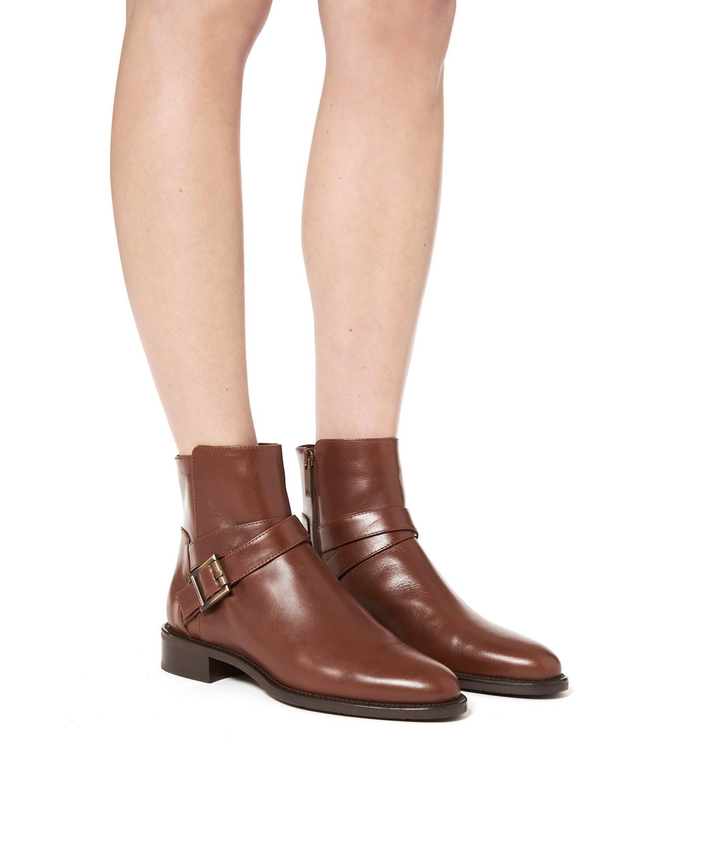 boots for field work