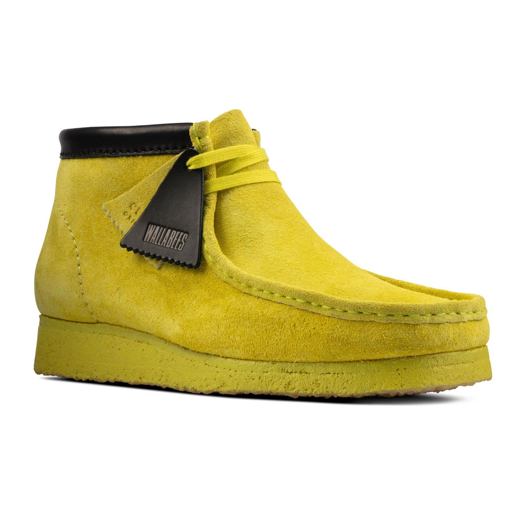 Clarks Wallabee Boot Lime Suede in Yellow for Men | Lyst