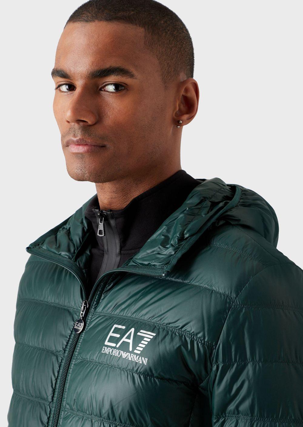 neef top Onzuiver Emporio Armani Packable Hooded Core Identity Puffer Jacket in Green for Men  | Lyst