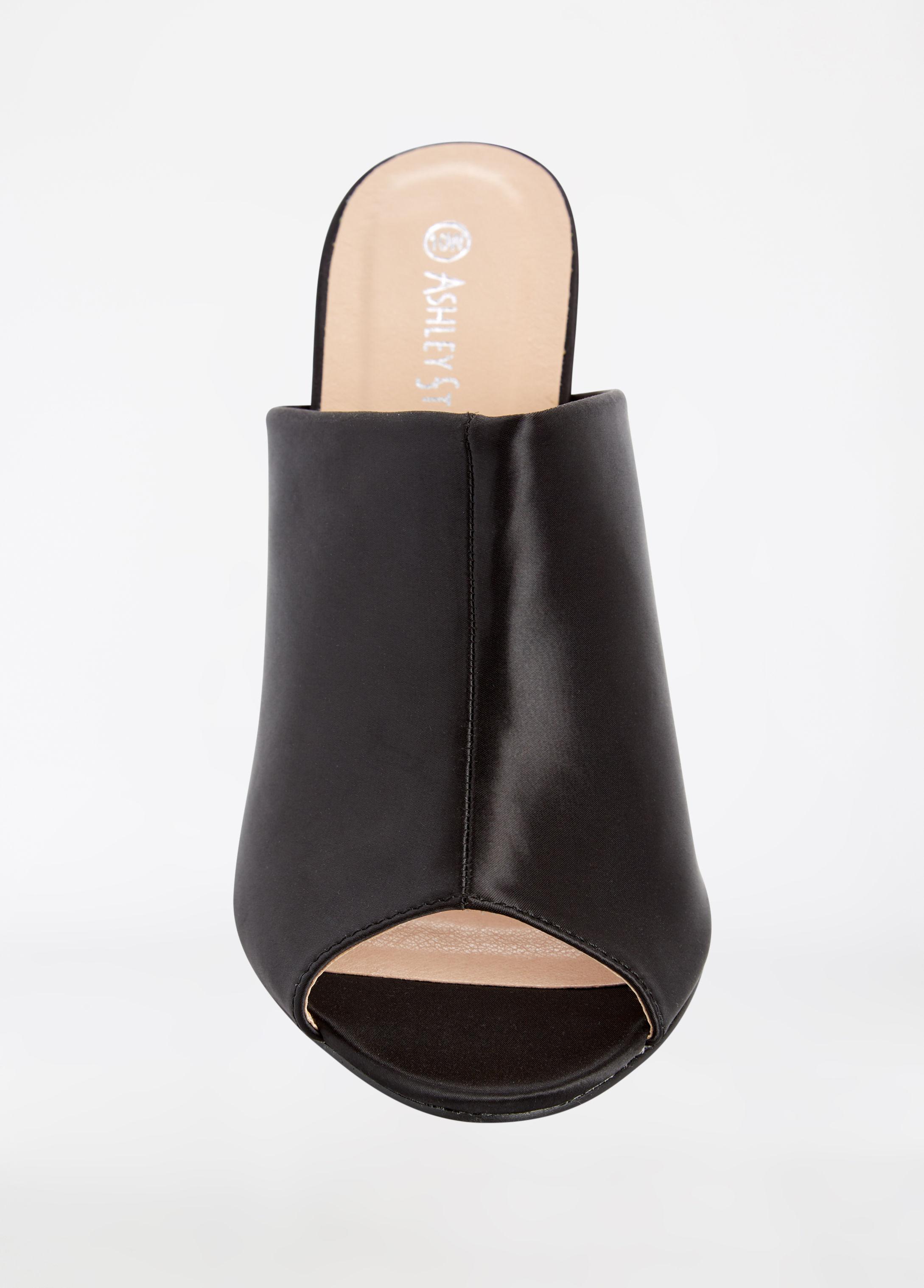 wide width black mules