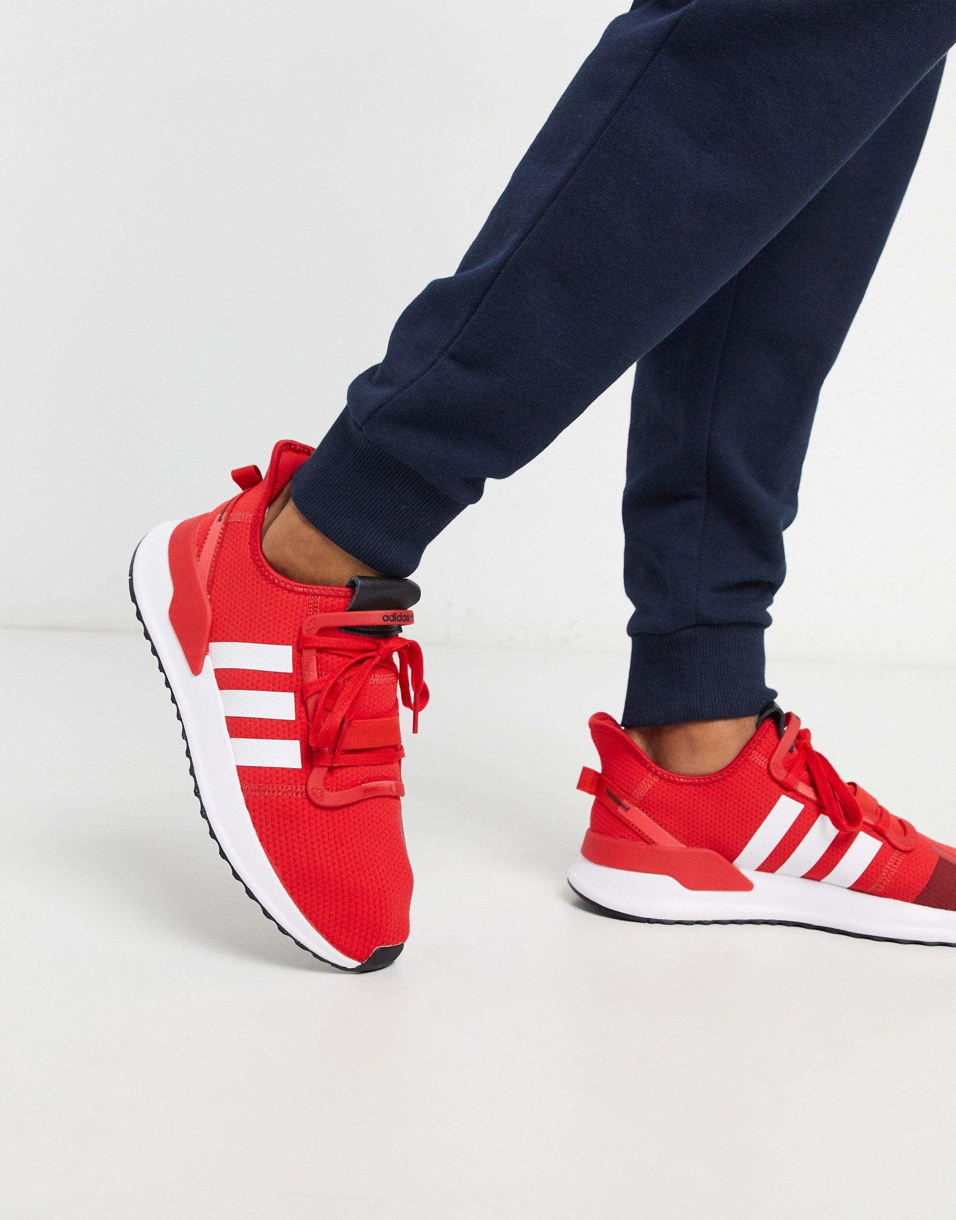 u path run sneakers