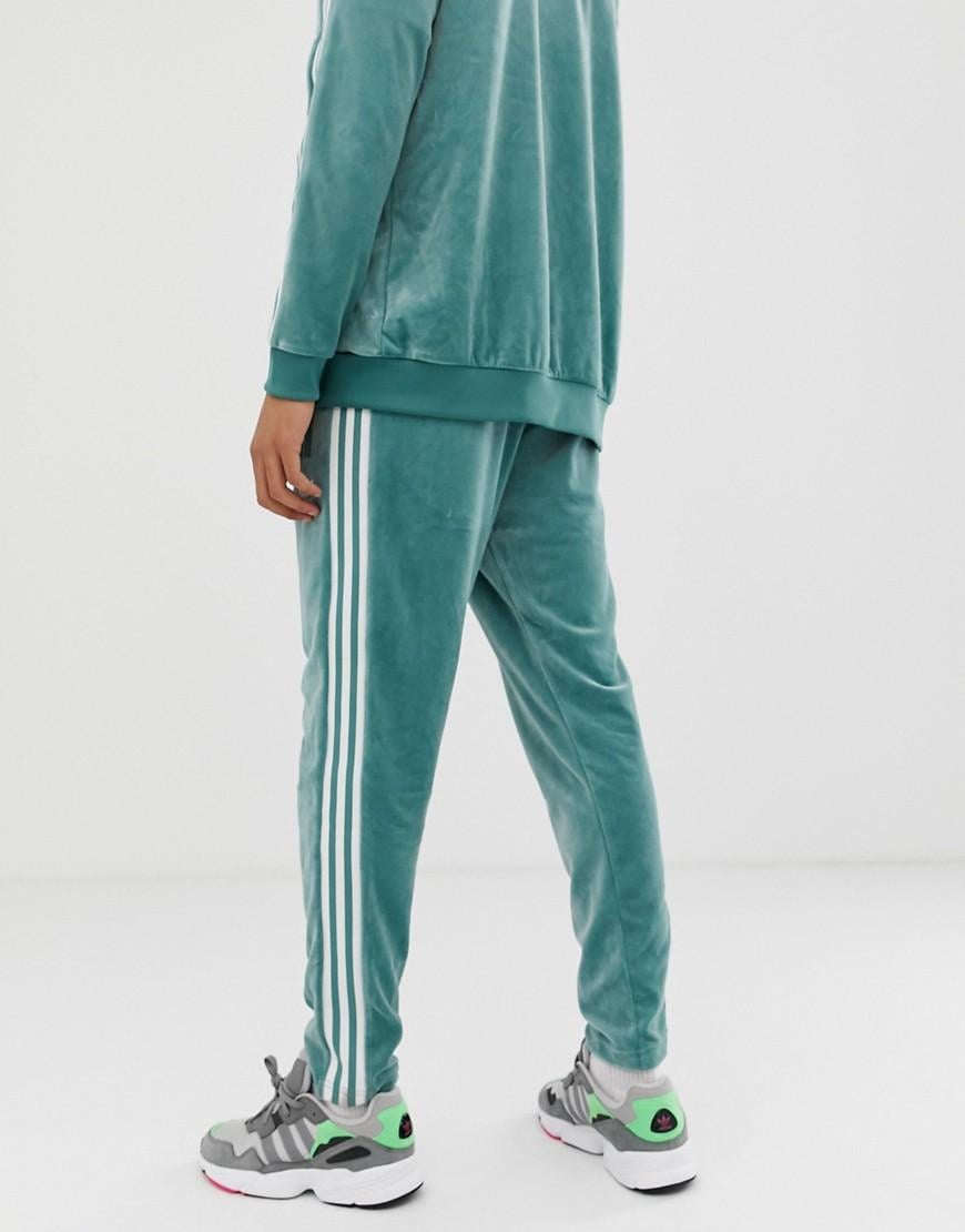 adidas Originals Cotton Velour Track Sweatpants Green for Men - Lyst