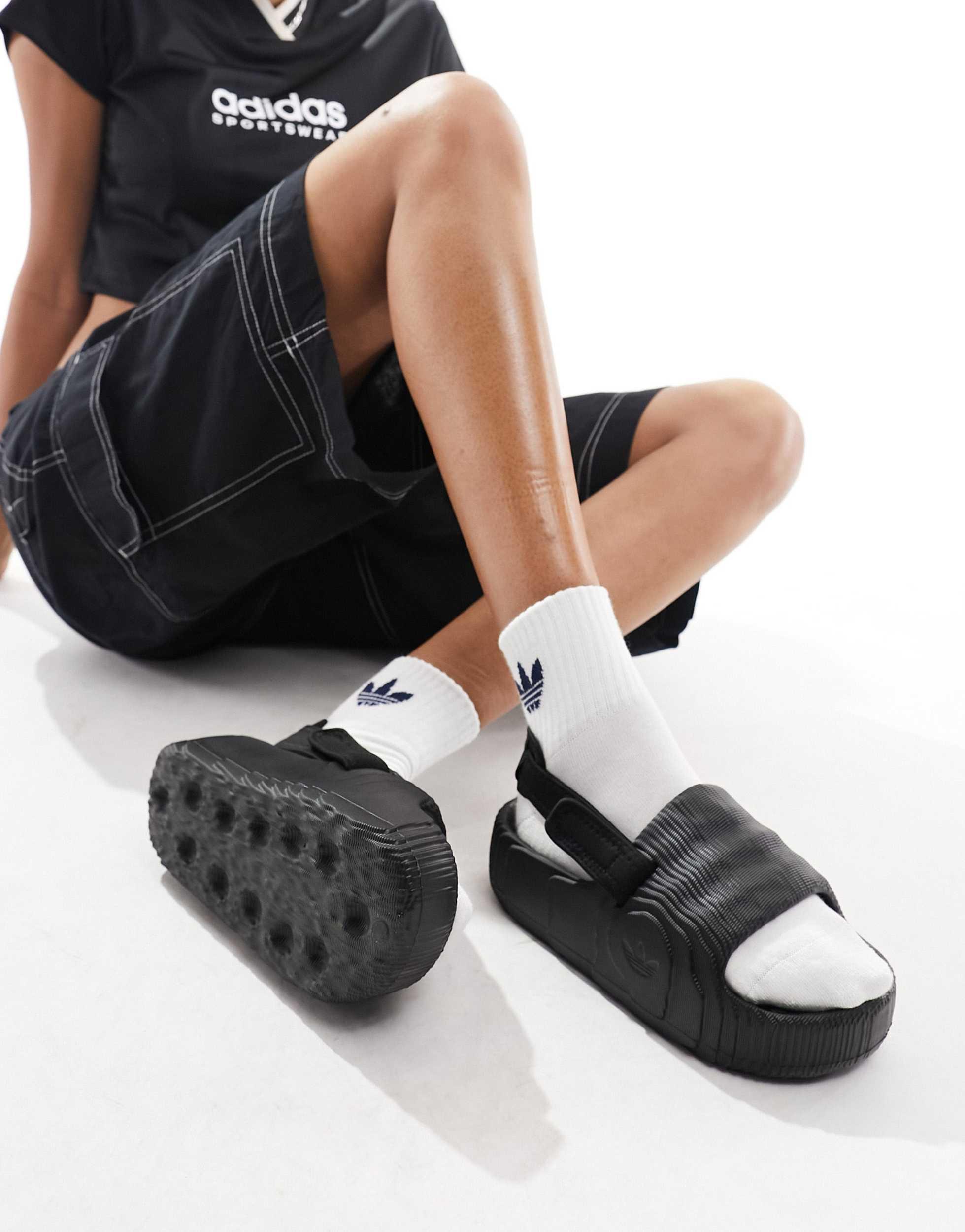 adidas Originals Adilette 22 Xlg W in Black | Lyst