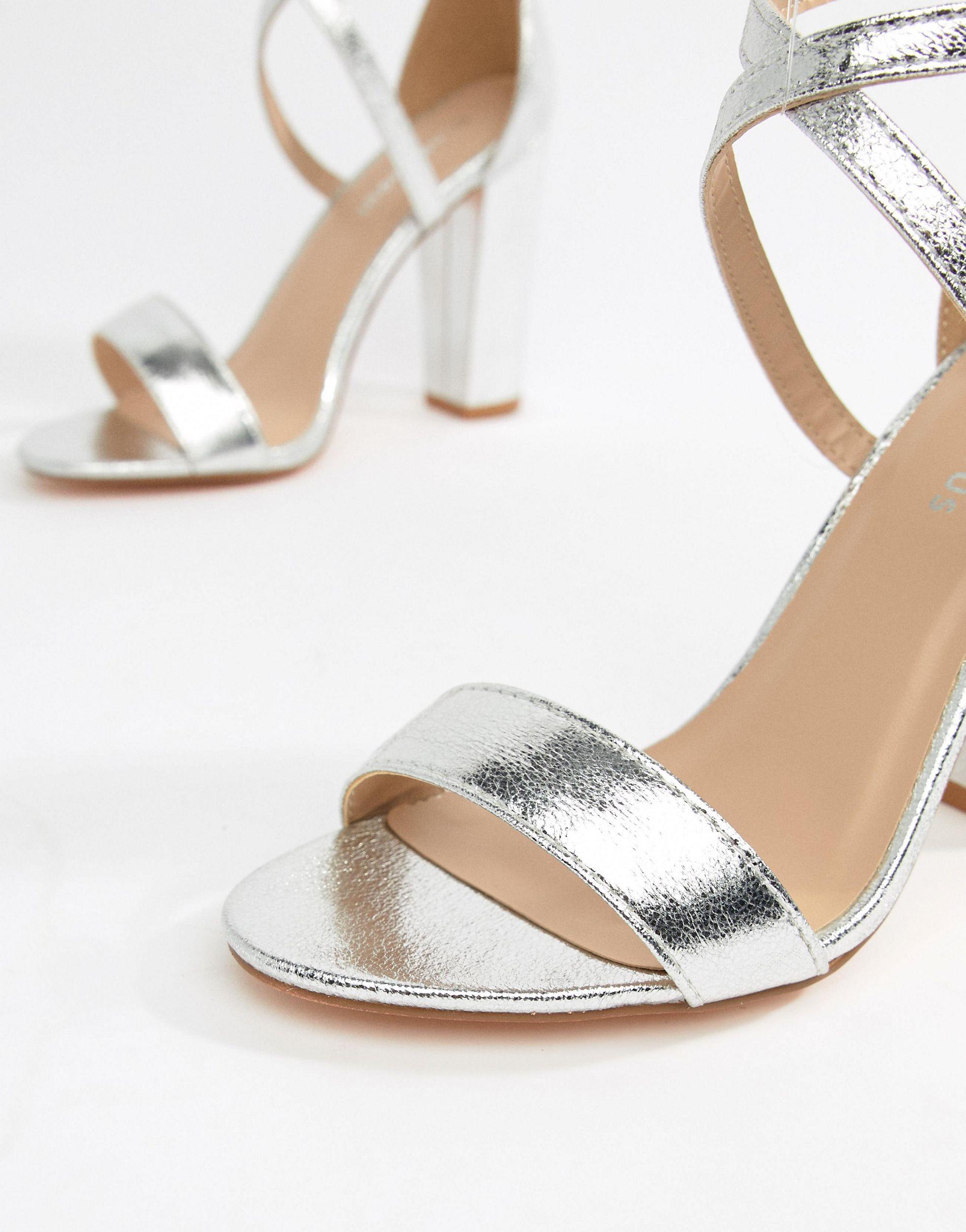 Sandales à talons carrés et brides croisées - Argent métallisé Glamorous en  coloris Métallisé | Lyst