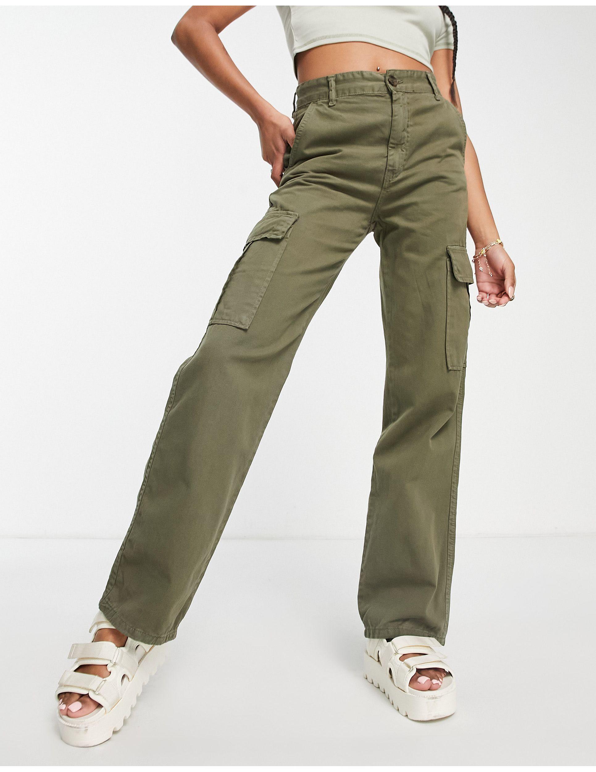 Stradivarius Str Tall Straight Leg Cargo Pants in Green Slacks and Chinos Cargo trousers Womens Clothing Trousers 