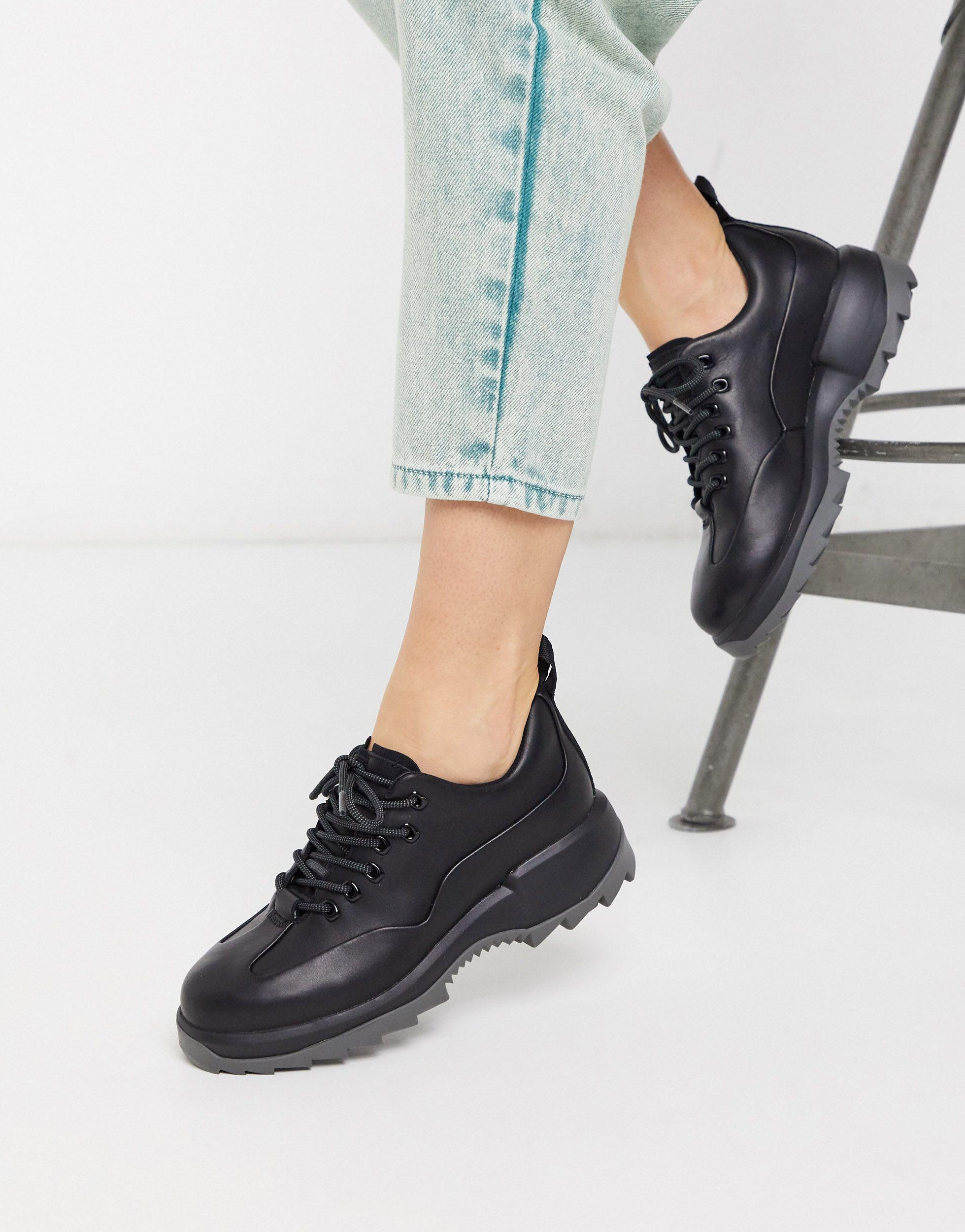 chunky lace up sneaker
