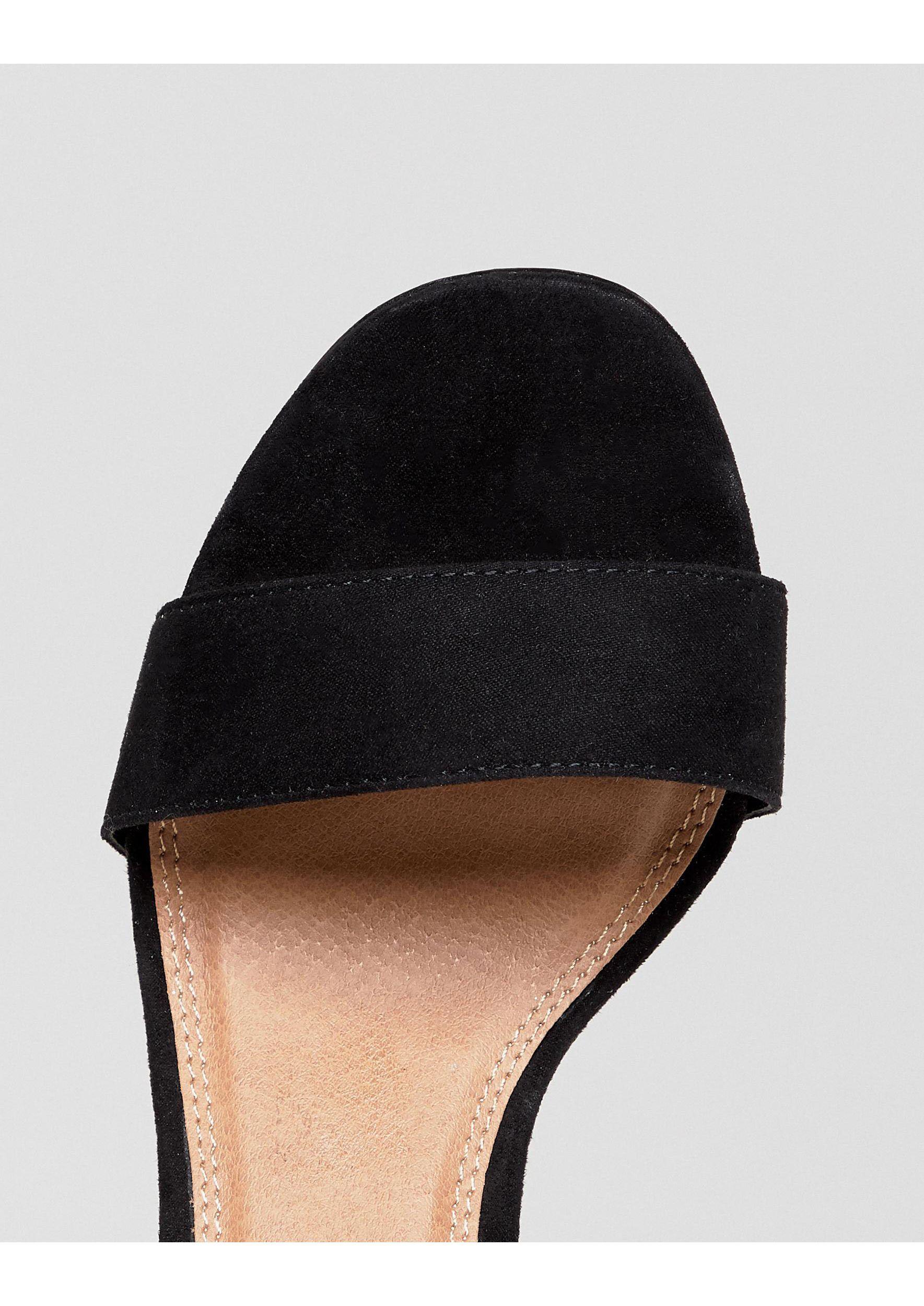 extra wide fit heeled sandals